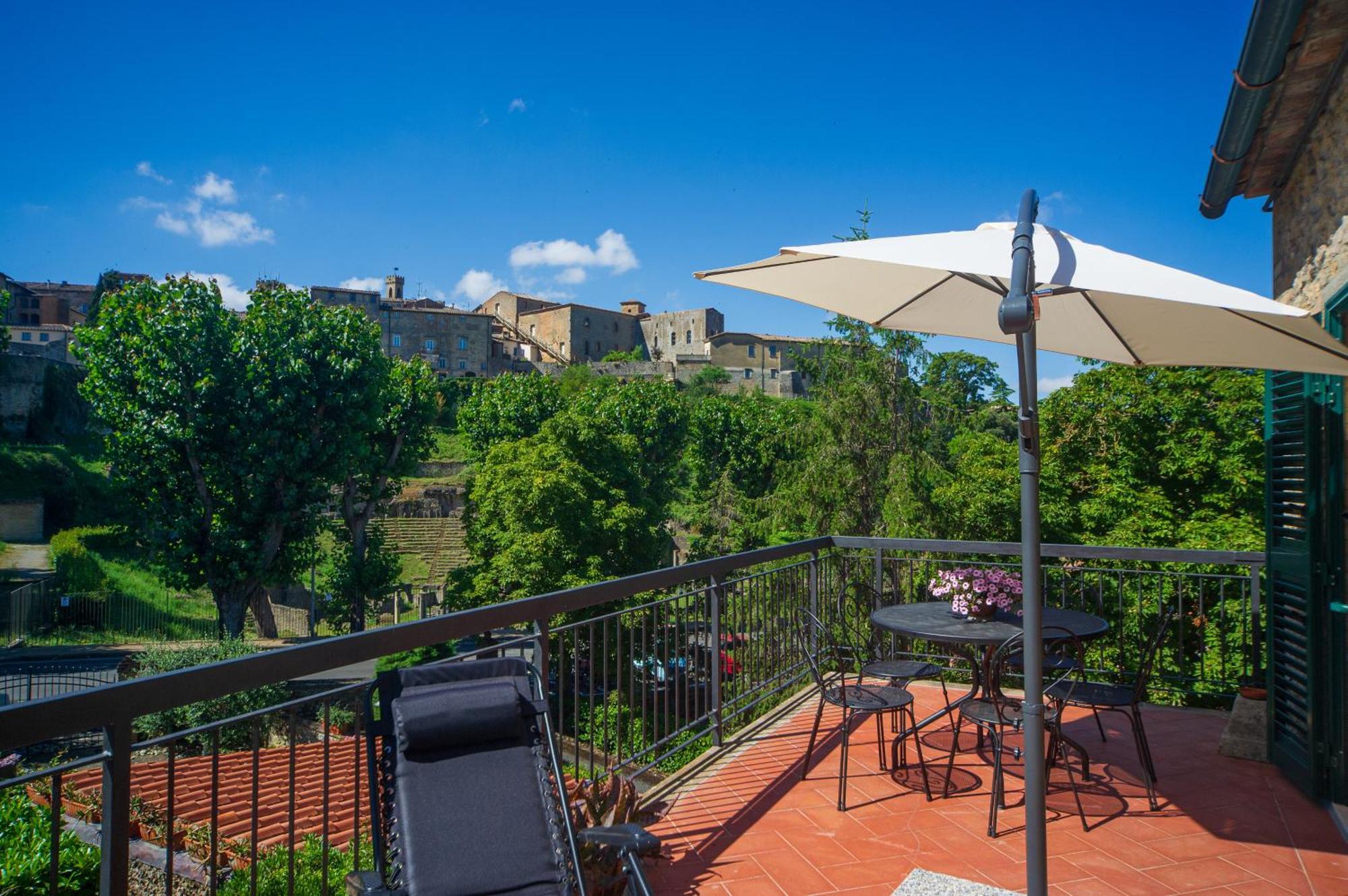 Appartement La Domus Di Marta à Volterra Extérieur photo