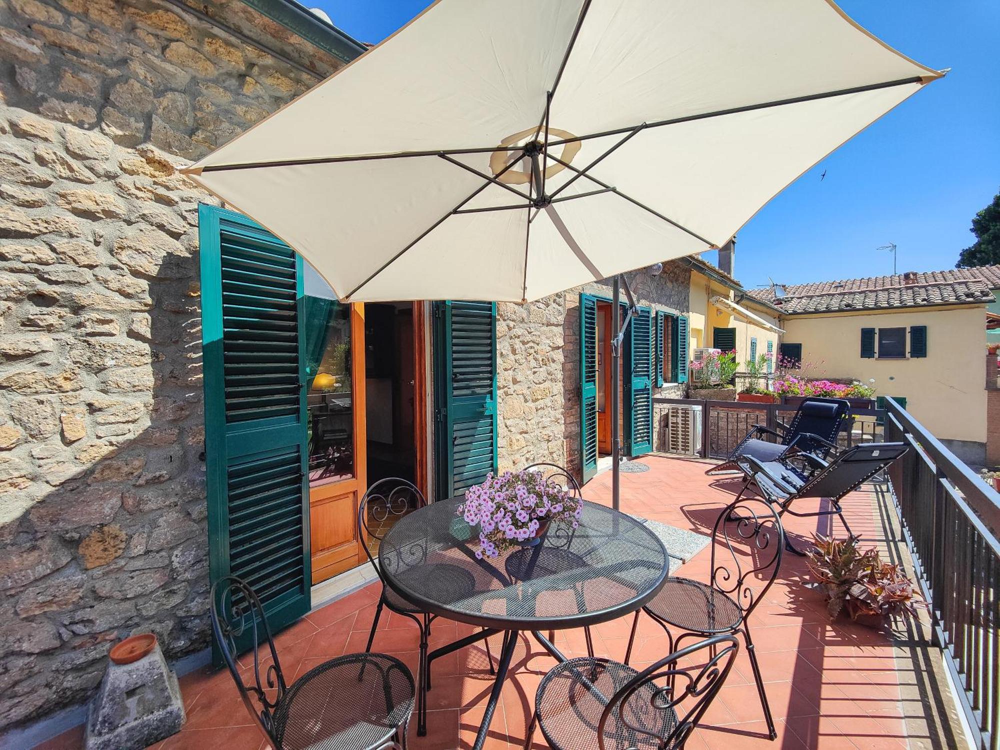 Appartement La Domus Di Marta à Volterra Extérieur photo